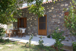 Отель Perivoli Stone house  Skala Eresou
